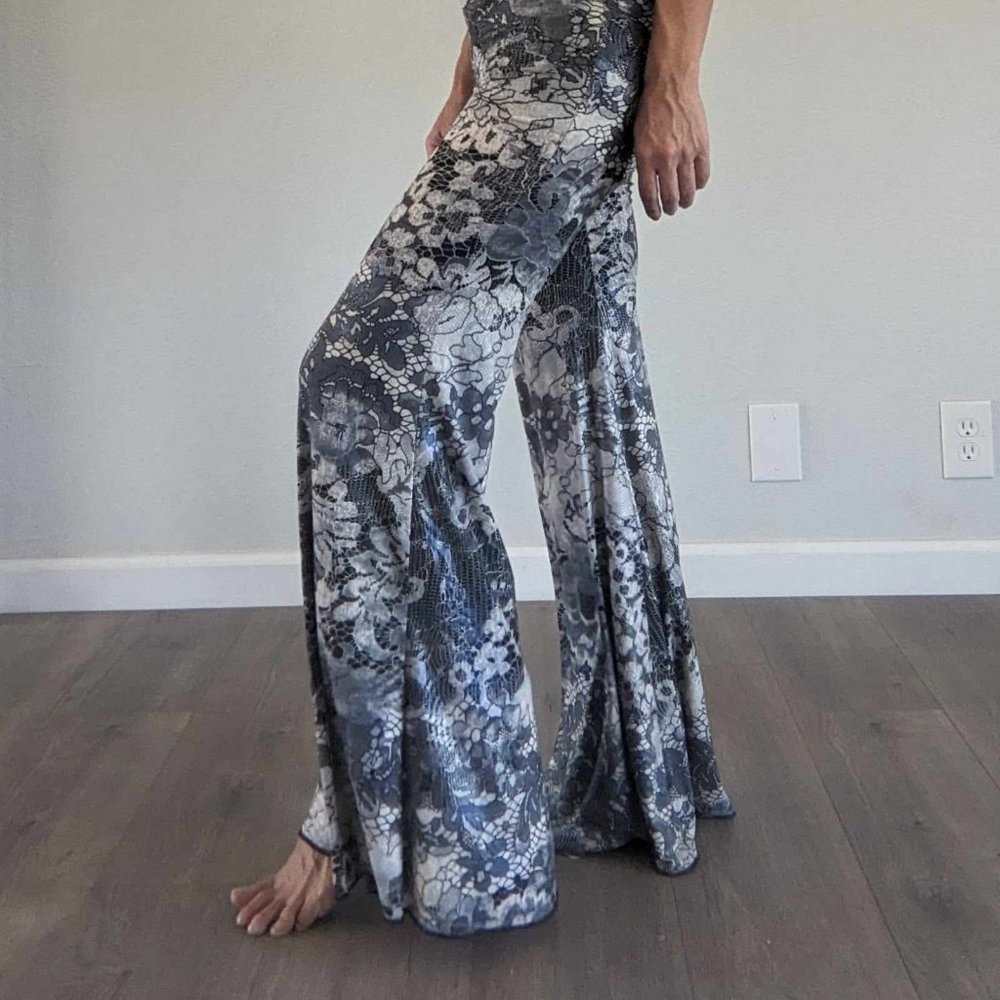 Warrior Within-Women's Gray Floral Iridescent Flare Pants